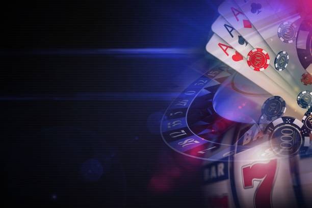 BandarQ card table on royalebos mobile app showing hand rankings and betting interface